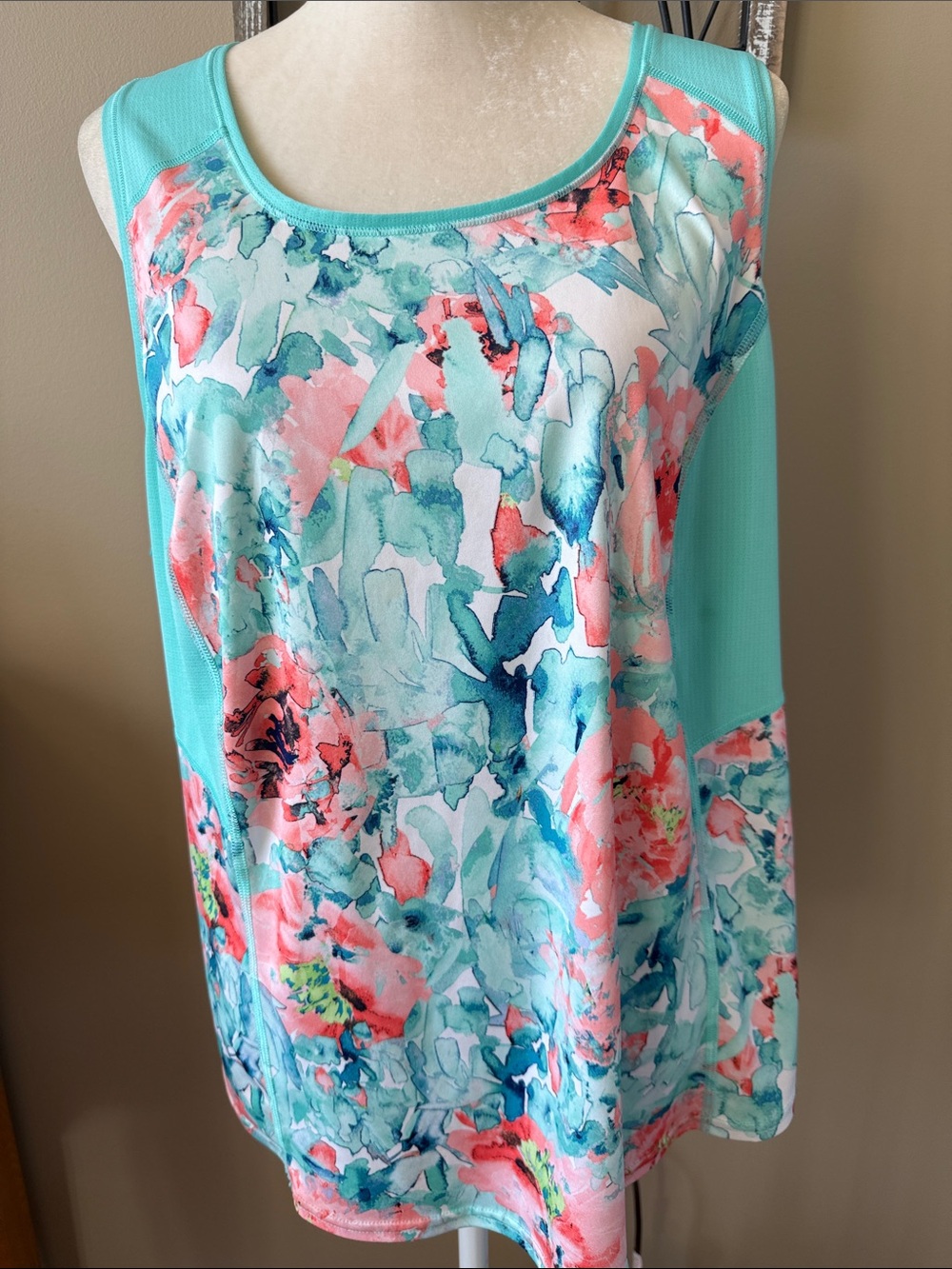 tek gear Aqua and Coral Floral Sleeveless Tank